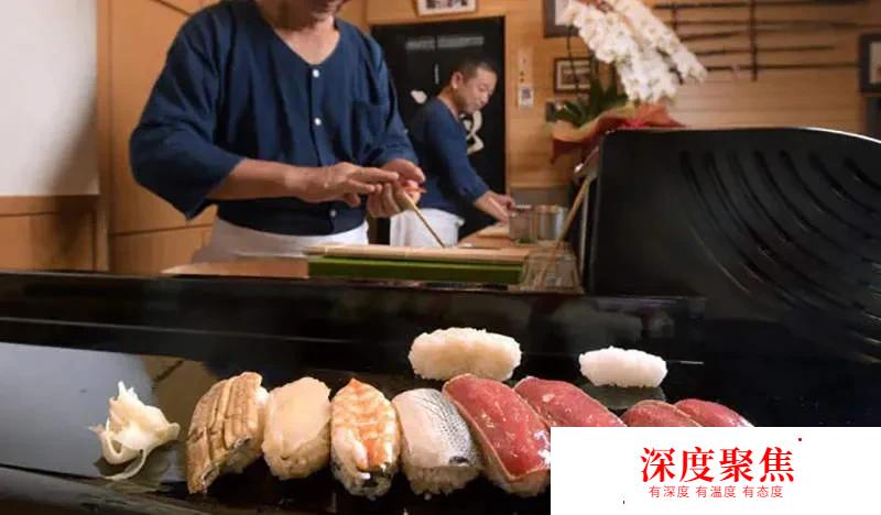 日本高级寿司店待客态度引发争议，师傅又凶又可怕你还会去吃吗？