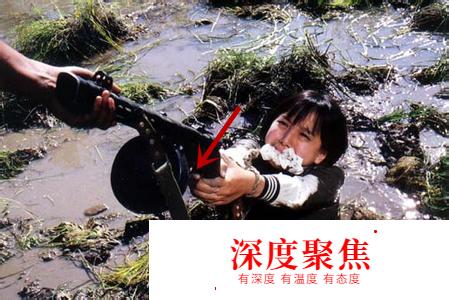 日本女学生掉进沼泽，中国农民救还是不救？真相太残酷