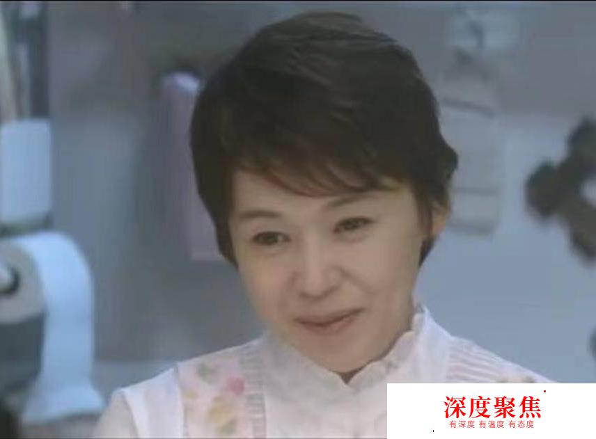 神秘女人上门，自愿满足主人的任何要求：日本短片《志愿者降临》